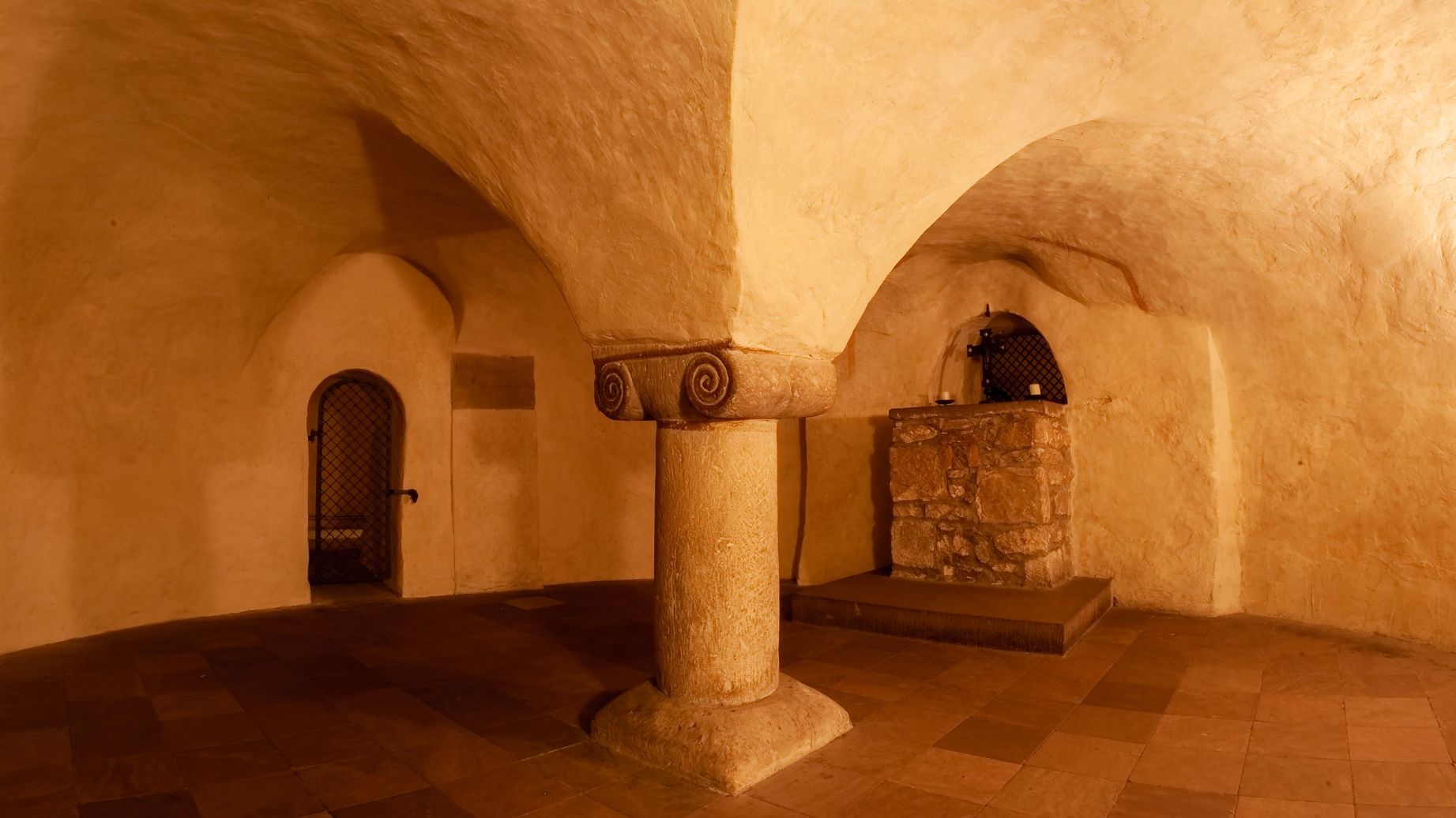 Schräge Säule: Stärke in der Schwäche